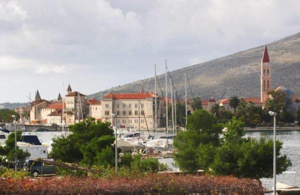 Apartments Kapetanovi Dvori Trogir Exteriér fotografie